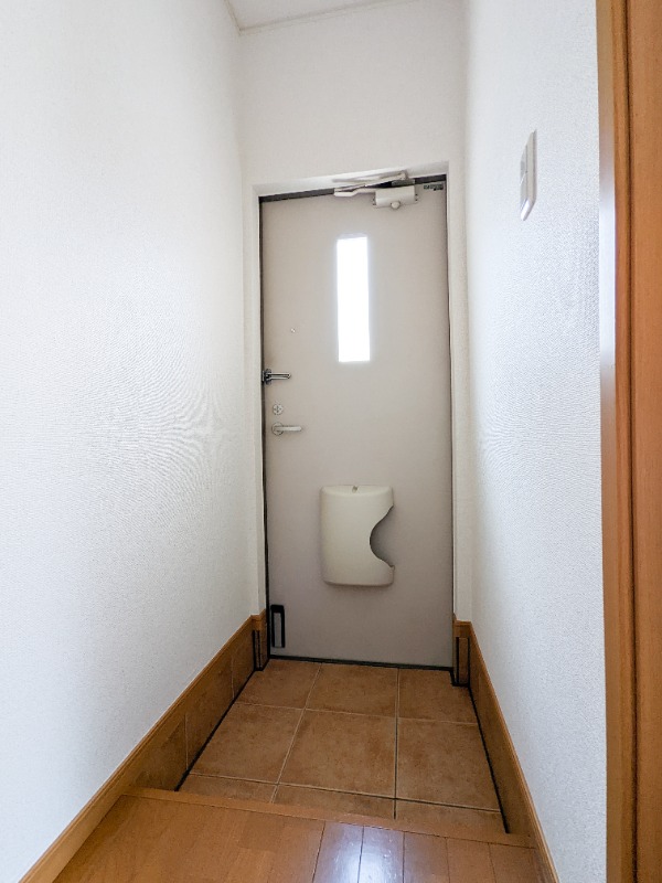 玄関　図面と現状に相違がある場合には現状を優先