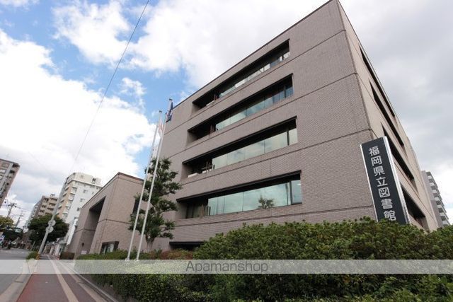 図書館　福岡県立図書館本の借り方・返し方の相談（図書館）まで278m