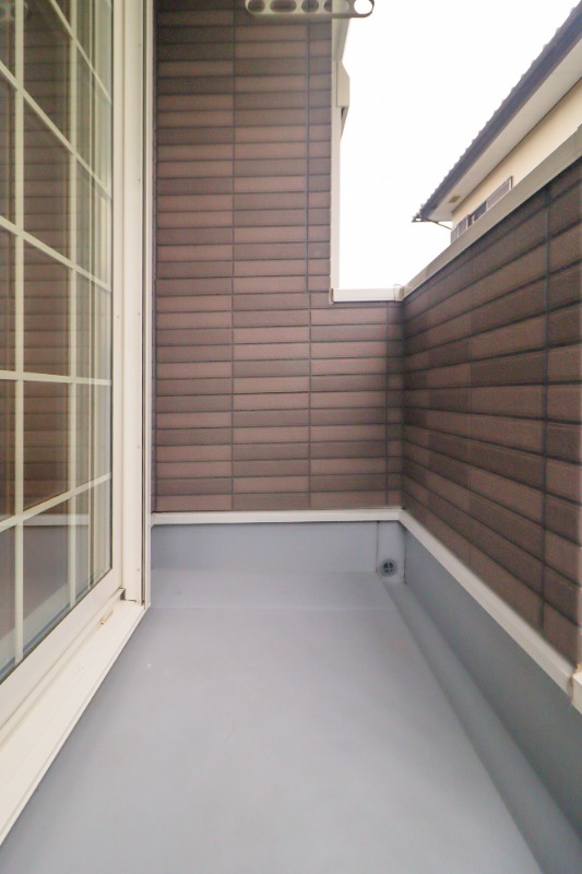 バルコニー　図面と現状に相違がある場合には現状を優先