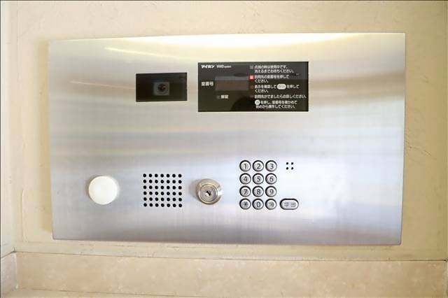 セキュリティ　オートロック付き