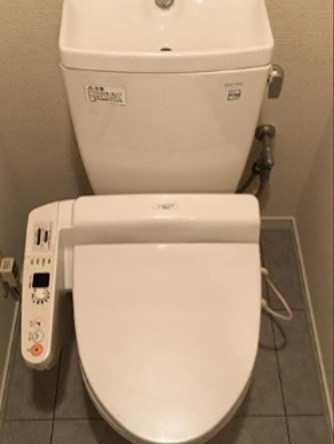 トイレ　※同仕様写真含む