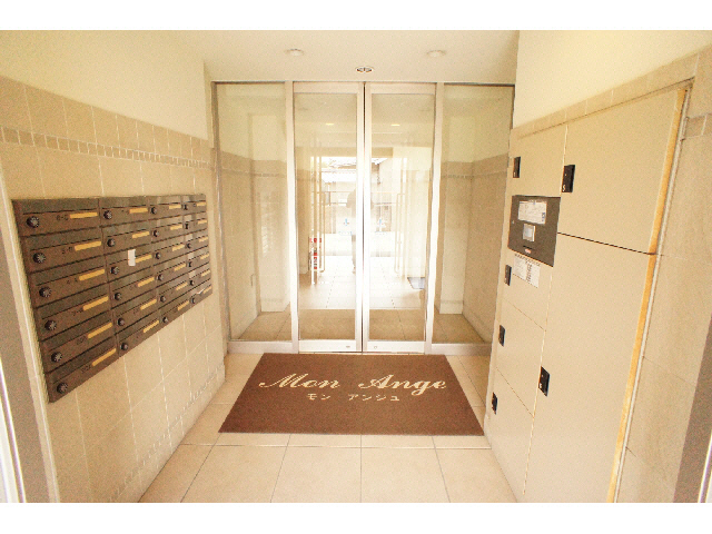 エントランス　エントランス部分