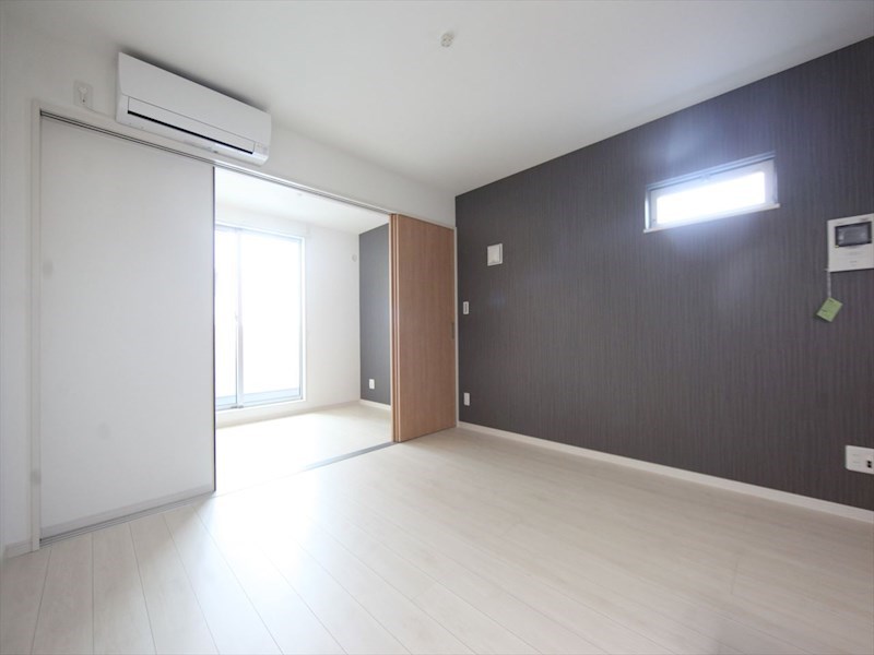 居室・リビング　ＬＤＫ8.3帖　洋室3.5帖　つなげても使用可　イメージ写真