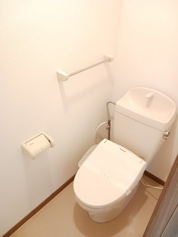 トイレ　シンプルで使いやすいトイレです