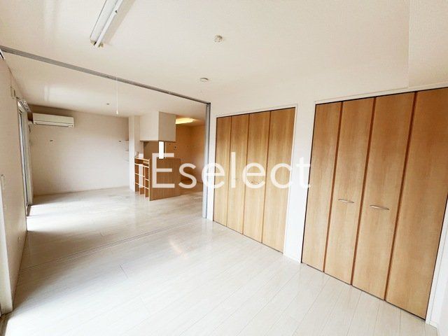 その他部屋・スペース　お部屋に収納があるので広々使えますね