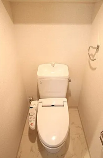 トイレ　※別部屋の参考写真です。
