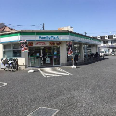 コンビニ　ファミリーマート練馬大泉町一丁目店（コンビニ）まで596m