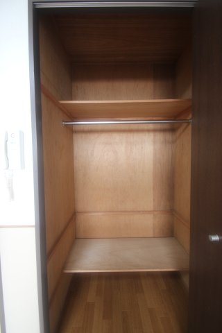 収納　※同建物ほかのお部屋の写真です。