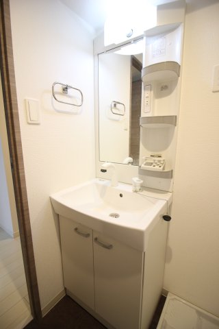 洗面設備　（別タイプ参考写真）スカイコート板橋本町　板橋区大和町