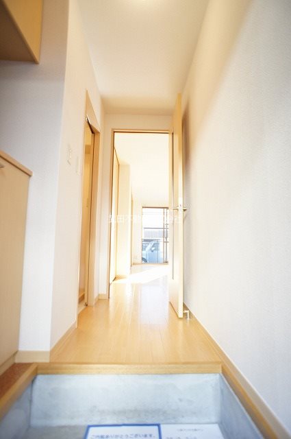 玄関　※他部屋の画像ですが参考まで♪