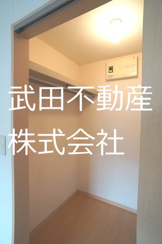 収納　ウォークインクローゼット！！※他部屋の画像ですが参考まで♪
