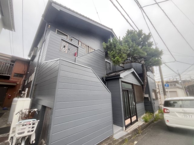 建物外観　馬堀海岸駅徒歩１分です！