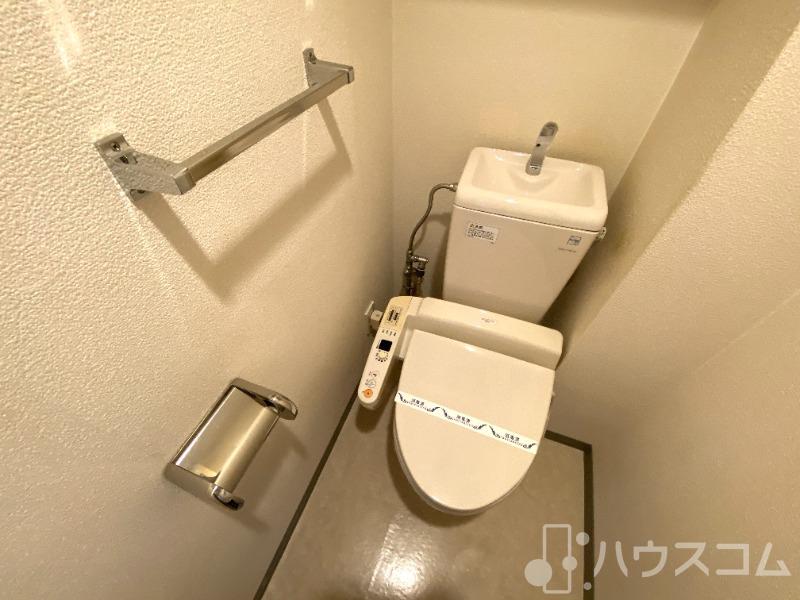 トイレ　温水洗浄暖房便座です！