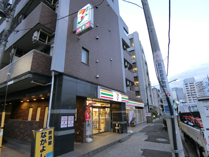 コンビニ　セブンイレブン 北品川八ッ山通り店（コンビニ）まで102m