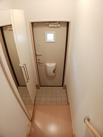 玄関　明るい玄関です
