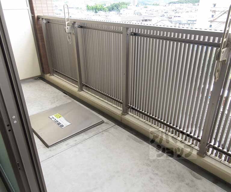 バルコニー　洗濯物も十分干せますよ！