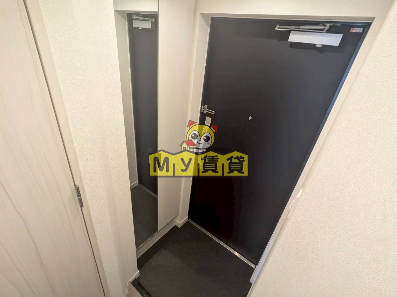 玄関　プレサンス大須観音フィエスタ