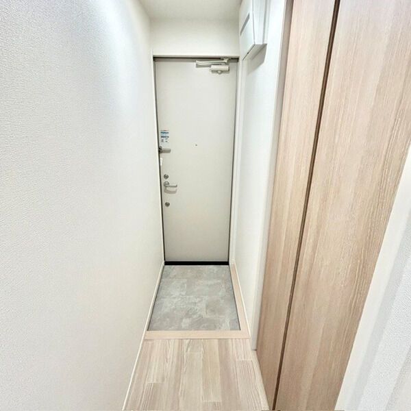 カラコレスの玄関写真