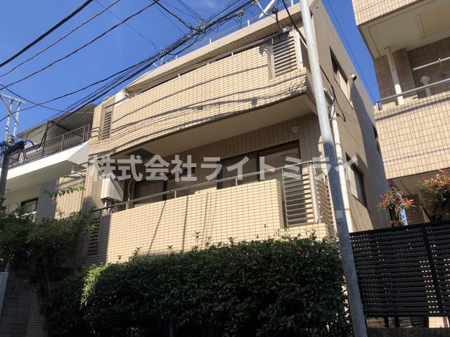 建物外観　外観はキレイなタイル貼り　ワ…?