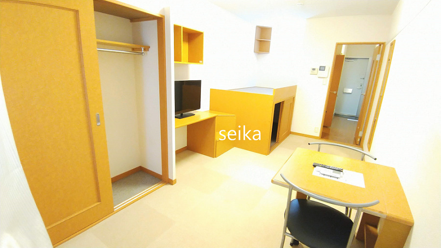 居室・リビング　同タイプ室内：フローリングのお部屋です