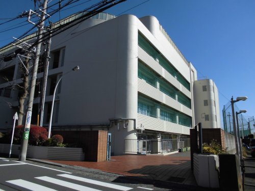 中学校　横浜市立平楽中学校（中学校）まで1562m