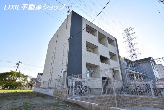 建物外観　吉川市のお住まい探しなら、当社にお任せ下さい！