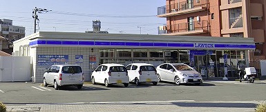 コンビニ　ローソン 久留米六反畑店（コンビニ）まで406m