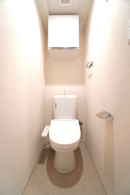 トイレ　※写真は同タイプ住戸です。