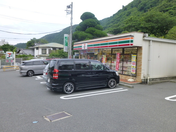 コンビニ　セブンイレブン箱根湯本店（コンビニ）まで185m