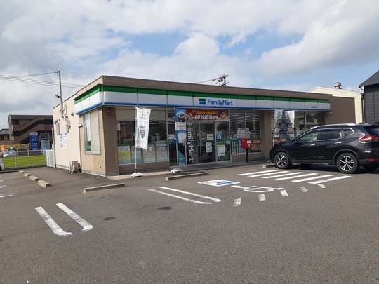 コンビニ　ファミリーマート 岐阜茜部店（コンビニ）まで612m