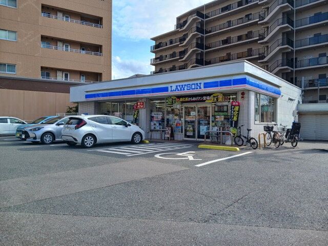 コンビニ　ローソン姪浜4丁目店（コンビニ）まで650m
