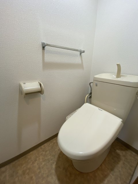 メリット伊丹のトイレ写真