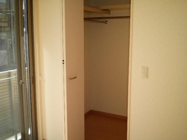 収納　ウォークインクローゼット（同タイプ）