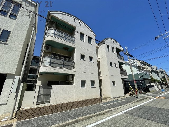 建物外観　オートロック付きで安心です！