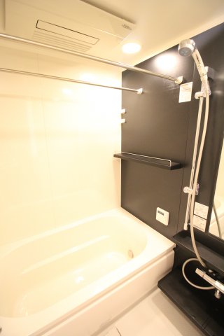 バス・シャワールーム　（別タイプ参考写真）文京区本駒込1
