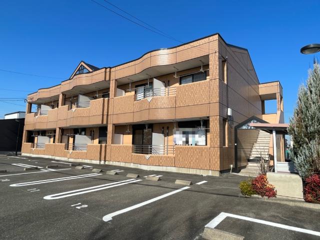 エントランス　外観写真（昼）