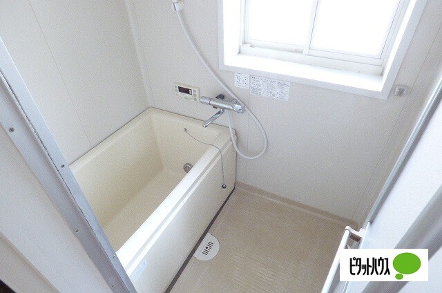 バス・シャワールーム　他のお部屋のお写真です