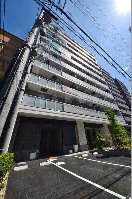 コンフォリア江坂広芝町の外観写真