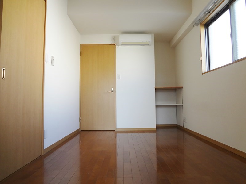 その他部屋・スペース　収納豊富な洋室です。