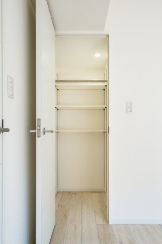 収納　（別タイプ参考写真）パレステュディオ文京根津　文京区根津2
