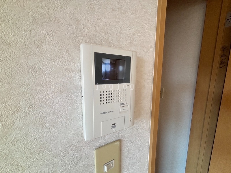 セキュリティ　モニター付きインターホンで来客確認も安心です！