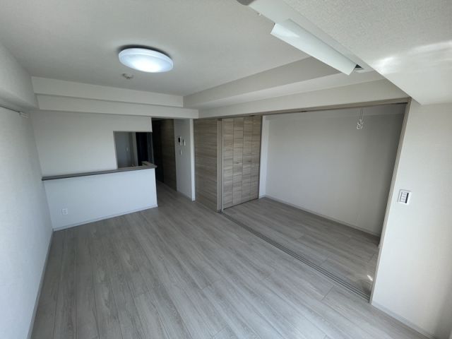 アイルグランデ東京青井の居間写真