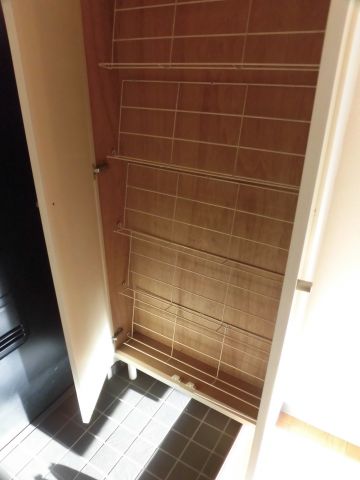 玄関　※別室参考写真