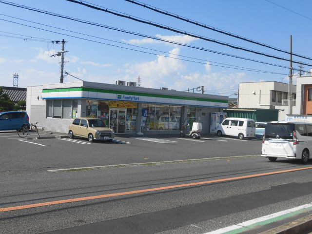 コンビニ　ファミリーマート岸和田下松町店（コンビニ）まで197m