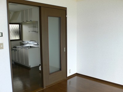 居室・リビング　室内写真は別部屋です