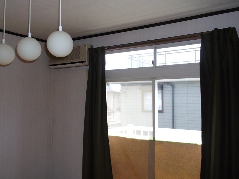 ＪＲ宇都宮線 雀宮駅 徒歩22分 2階建 築34年の居間写真