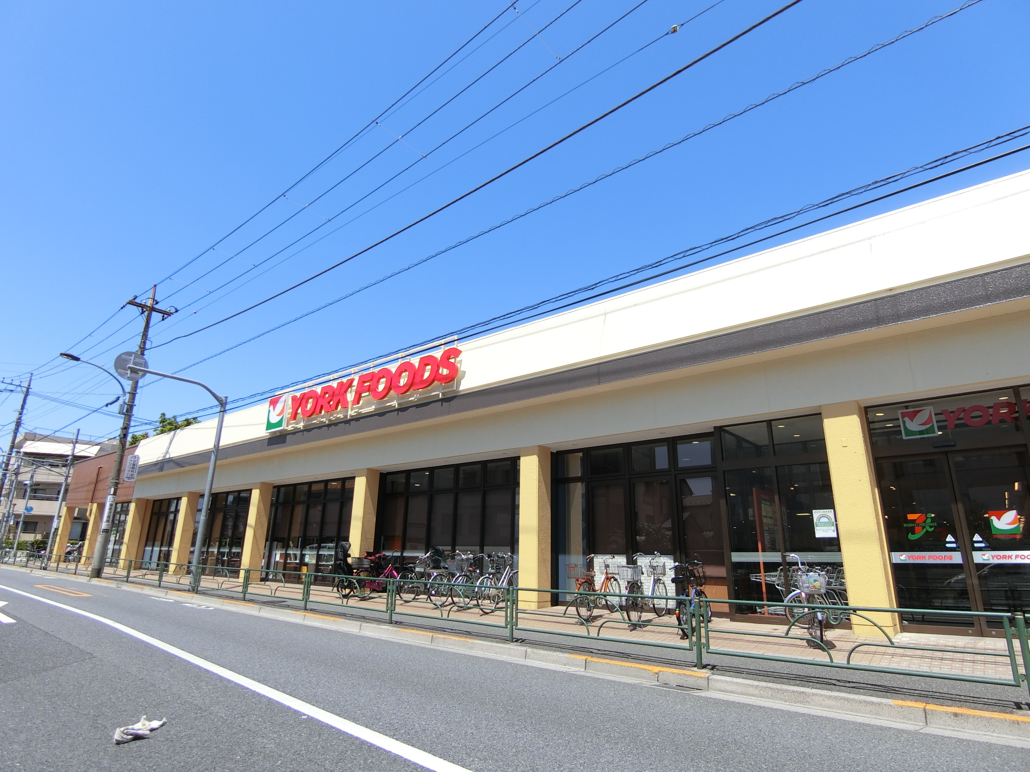 スーパー　ヨークマート石神井店（スーパー）まで806m