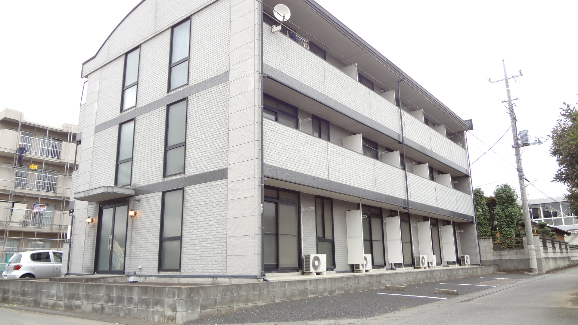 建物外観　★日当たりもよく南向きで明るい物件です★