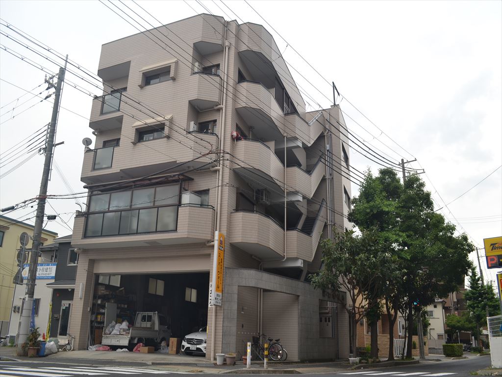 建物外観　角部屋