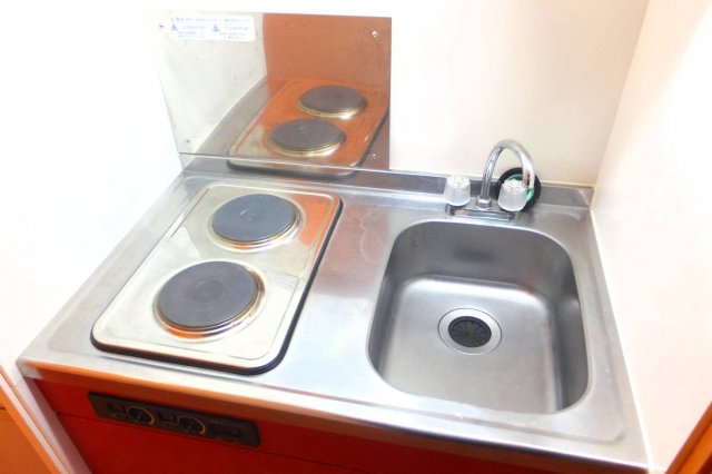 キッチン　お掃除ラクラク♪２口ラジエントヒーター採用！